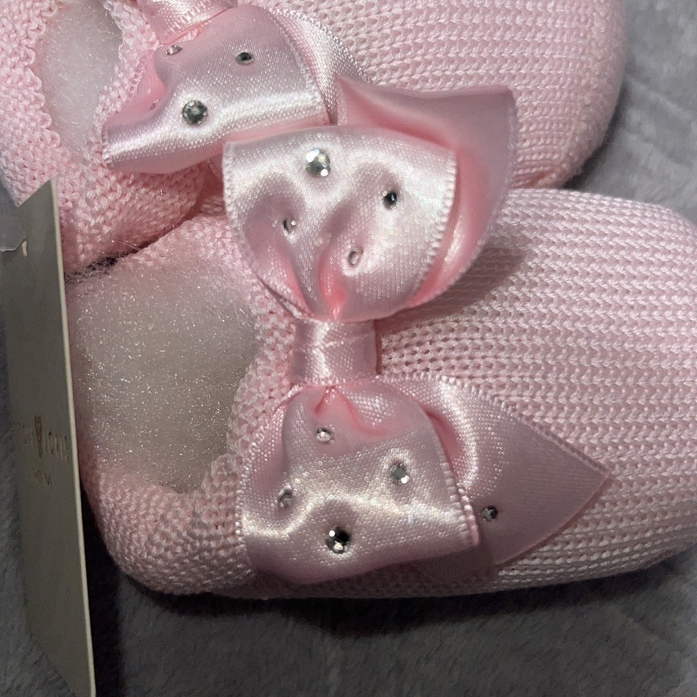 Knitted Booties with Bows - Picture 3 of 3